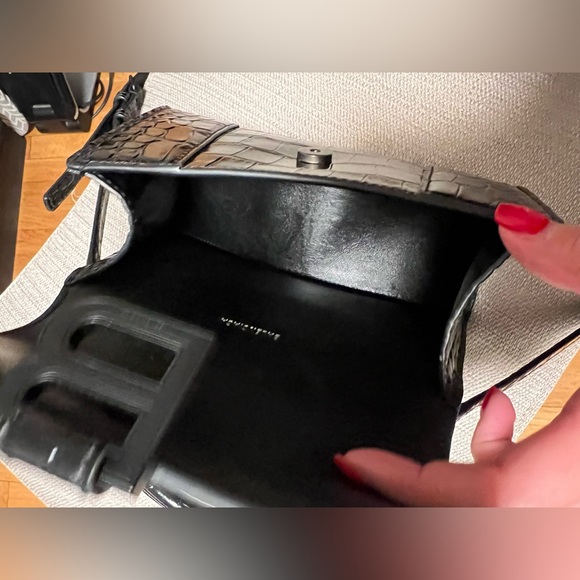 BALENCIAGA HAND BAG - Picture 6 of 6